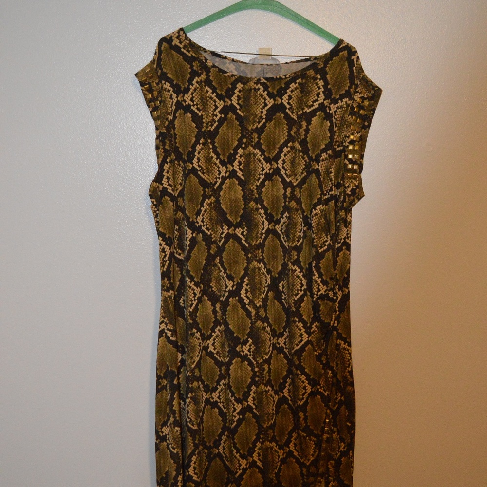 SEXY SNAKESKIN!
